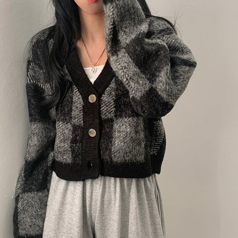 Sweet Aesthetic Plaid Print Buttons Sweater