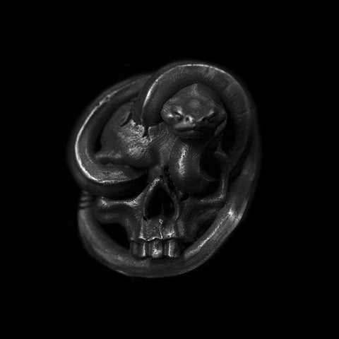 ES-ZXb  Snake Winding Skull Ring