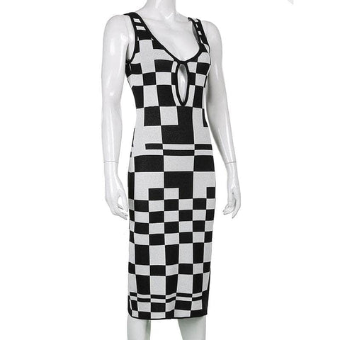 chedasa Sleeveless Checkered Midi Dress